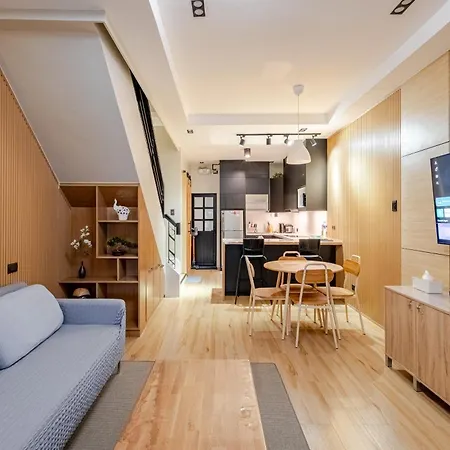 Muji Townhouse Suite In Central Makati Billiards, Ktv